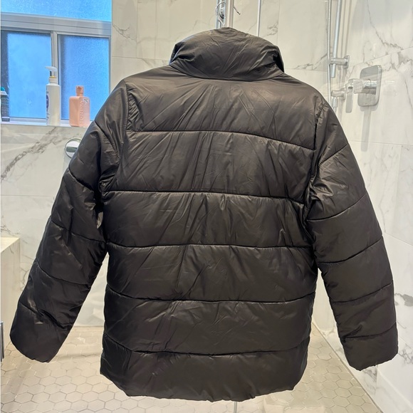 Black Old Navy Light Puffer Jacket - Picture 4 of 4